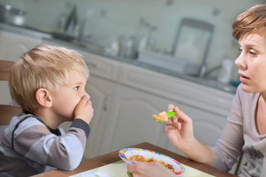 Toddlers and food: 9 tips for healthy eating habits - First Things First