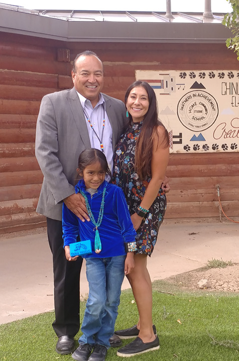 navajo-parents-with-girl